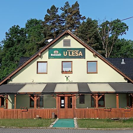 Restaurace A Penzion U Lesa Hotel Havířov Exterior foto